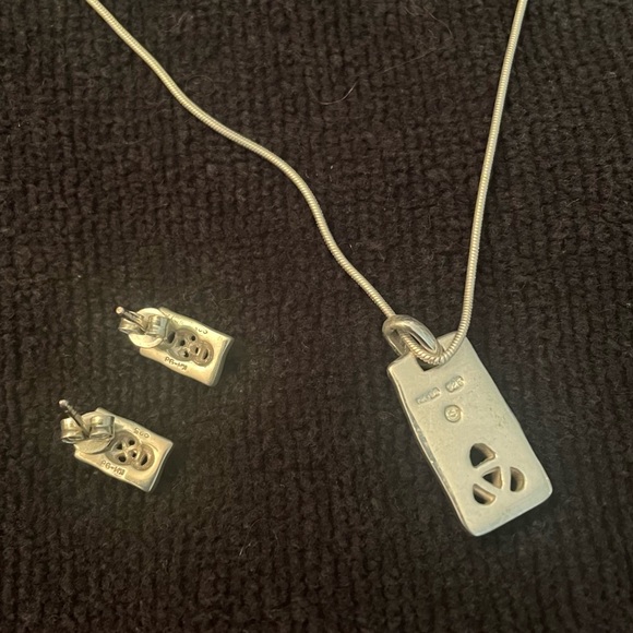 Trinity Knot Celtic Jewelry set - Picture 3 of 4